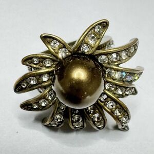 VTG Heidi Daus Ring Size 7 Flower ART IN BLOOM Pearl Dark‎ Gold Tone Statement